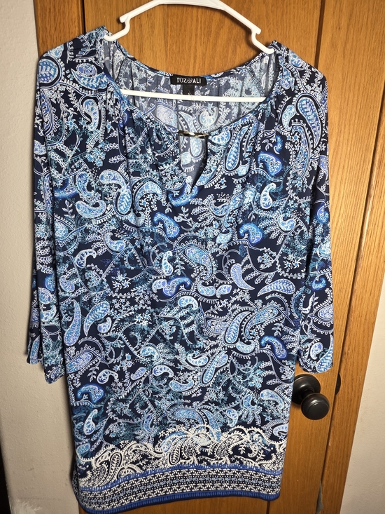 Roz & Ali Tops - Roz & Ali Women's Navy Blue Paisley Blouse/ Mini Dress Small Buttery Soft Y2k
